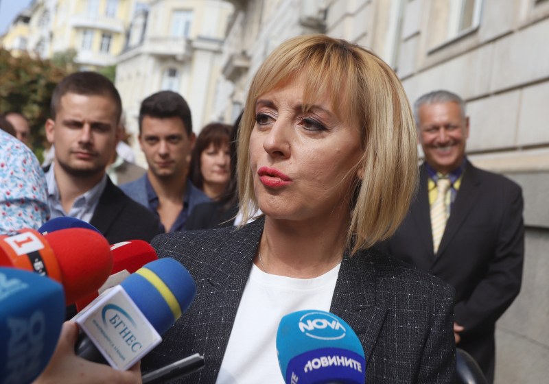 Мая Манолова: Зад мен стоят гражданите, а не фирмите и олигарсите