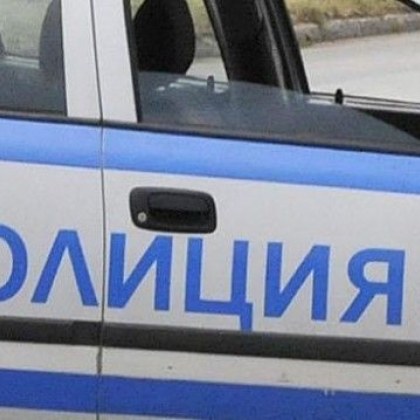 Пиян рани полицай с вила, той пък го простреля