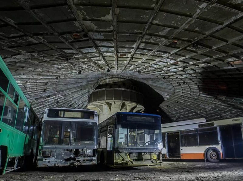 Гараж №7 - депото, приютило автобусите от евакуацията след Чернобил