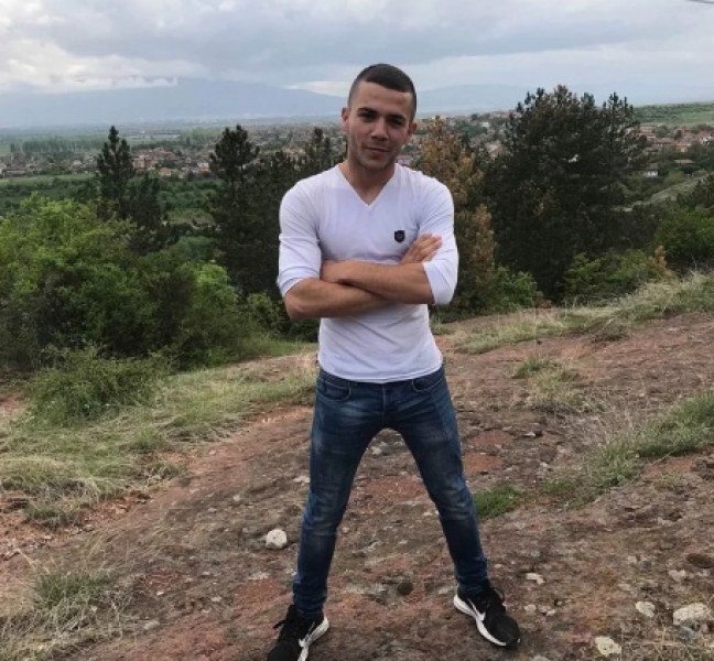 Смърт на ринга! Борис изкарал смешните €400 от фаталния бой. Струва ли си?