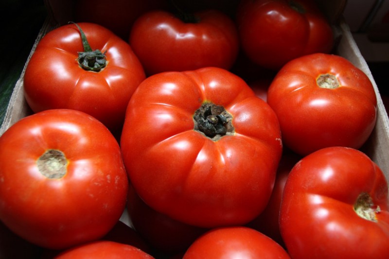 Българският домат – нежелан на запад. Износът ни се срива, вносът – расте!