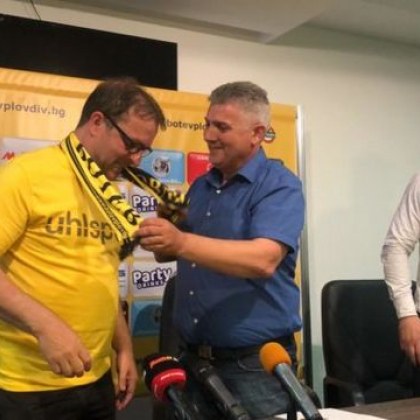 Директор в Ботев бил хвърлил оставка! Желко чака €40 хил., за да си тръгне