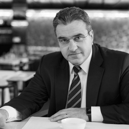 Лъжа е… Урумов от МО не всявал паника сред ромите: Чакам извинение!