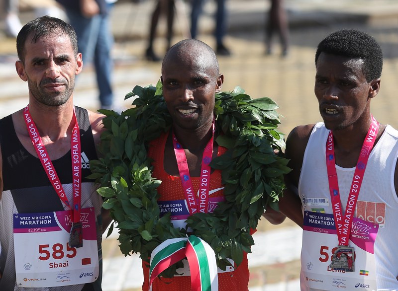 Кениец и етиопка спечелиха маратона в София СНИМКИ