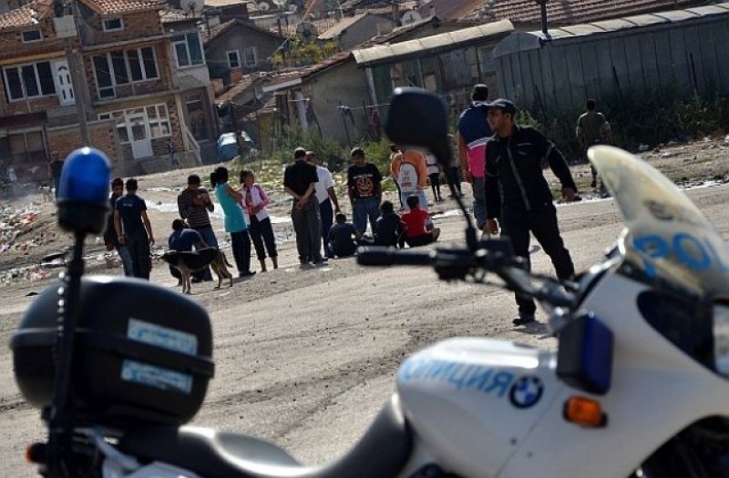 Ромски родове на нож! Девет ранени при меле в Старозагорско