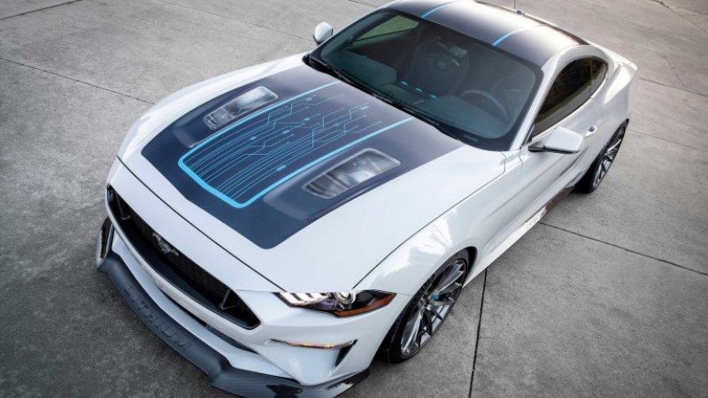 Ford представи електрически Mustang с цели... 900 конски сили!