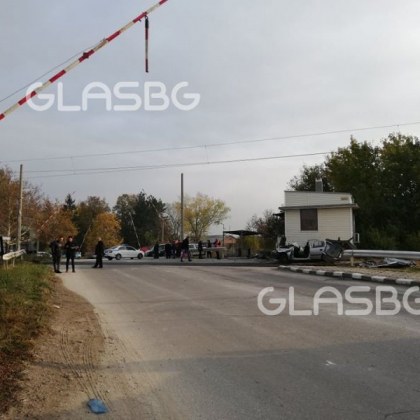 Официално: Кантонерът край Асеновград – пиян! Трима са в болница  СНИМКИ