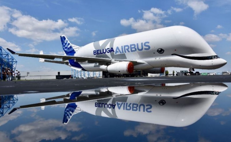 Пускат в експлоатация един от най-големите самолети - BelugaXL