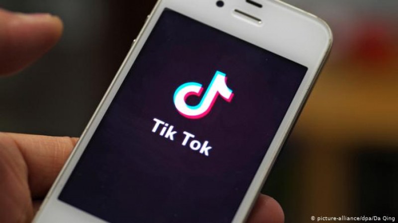 Социалната мрежа TikTok набира скорост! Измести Instagram