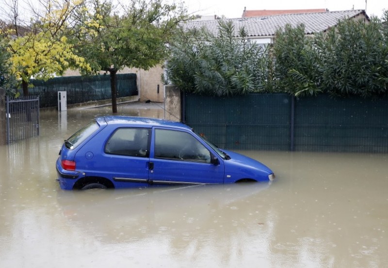 Кошмарни наводнения след потопа в Южна Франция – четири жертви!