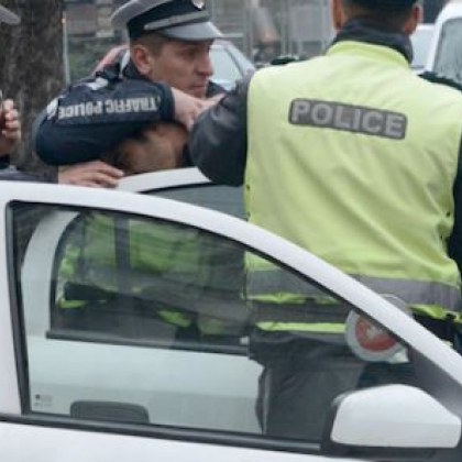 58-годишен нахлу в дома на дядо и му задигна 10 бона, задържаха го
