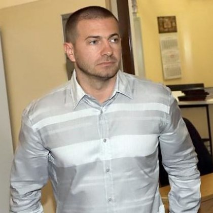 Заради хакерската атака: Оставиха шефа на