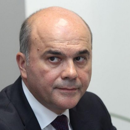 Борисов поиска и прие оставката на министъра на труда Бисер Петков