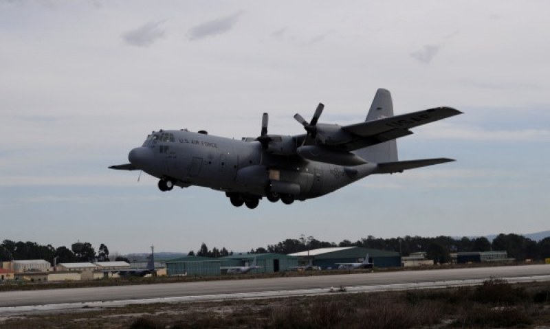 Мистерия: Военен самолет изчезна от радара, никой не знае къде е