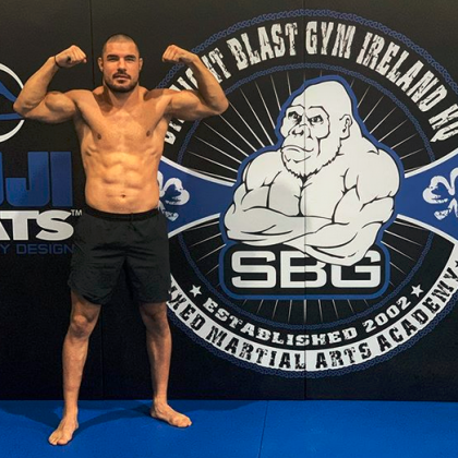 Bellator "скъсаха" договора с боеца Георги Валентинов заради България - Англия