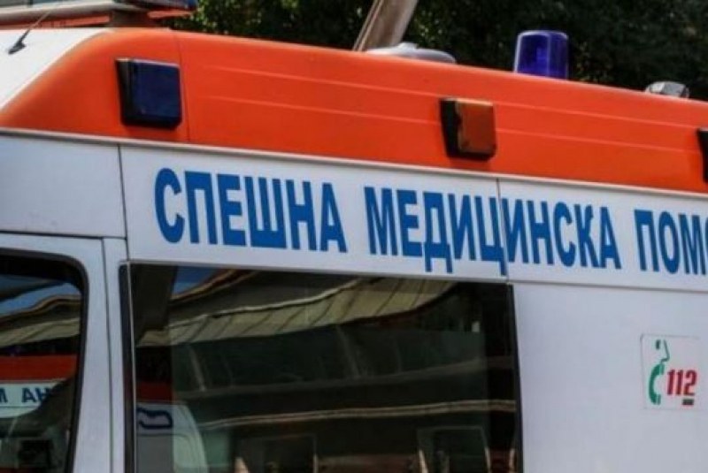 Бус и ТИР се сблъскаха край Силистра. Загинал е един мъж