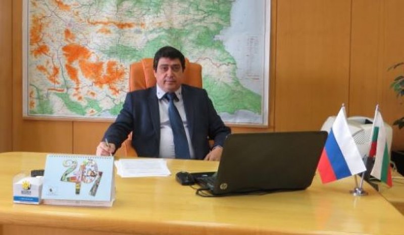 Български дипломат получи инфаркт и почина в Москва