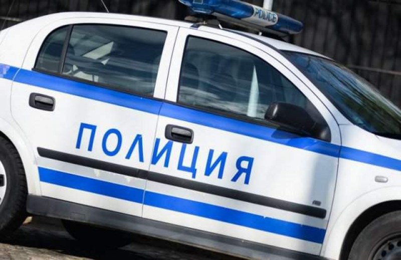 Трима маскирани завързаха и ограбиха жена в жилището й!