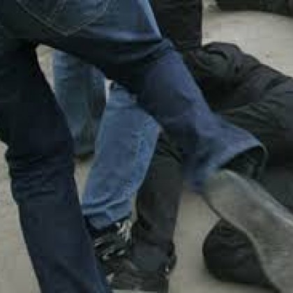 Шестима се млатиха в Кърджалийско, един е в пловдивска болница с травма на главата
