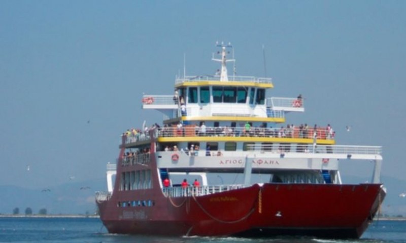 Нападнаха гръцки кораб в Камерун, осем моряци са отвлечени