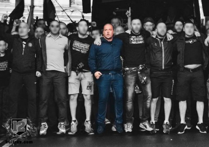 Жена е била зад волана на колата, ударила фена на Ботев! Задържаха я