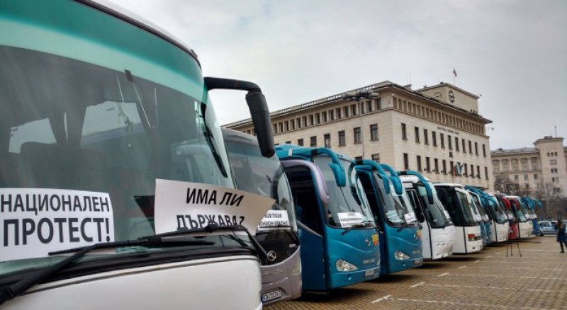 Ще спре ли стачката на превозвачите? Борисов ги приема спешно
