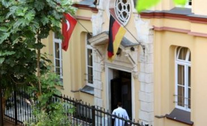 Планират създаването на три турски училища в Германия