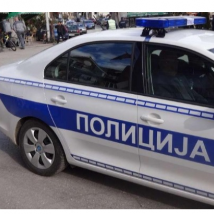 Разстреляха мъж в БМВ-то му, докато чака децата си от училище!