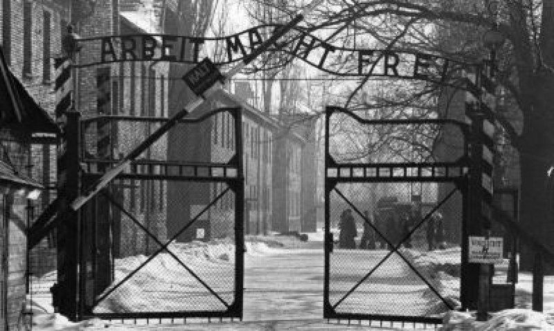 75 години от освобождаването на концлагера Аушвиц