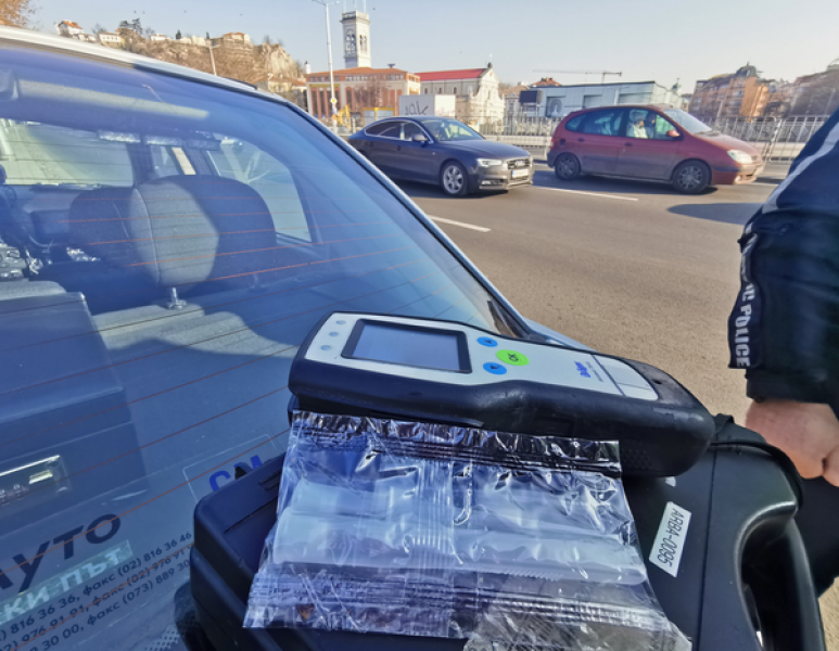 Мъртвопияна шофьорка катастрофира в Пловдив, дрегерът отчете 3,21 промила