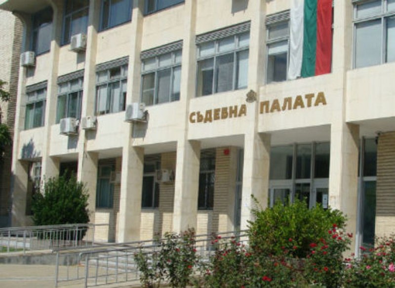 Само условна присъда за шофьора, прегазил дете на тротоар