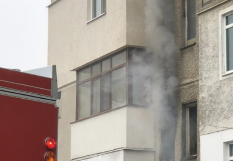 Пожар в блок в Златоград: Евакуирали са живущите