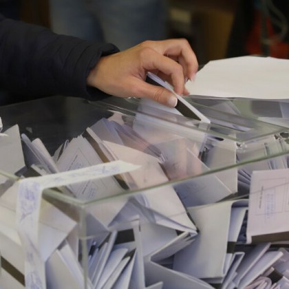 Ако изборите бяха днес: 5 партии влизат в парламента - Слави Трифонов трета политическа сила