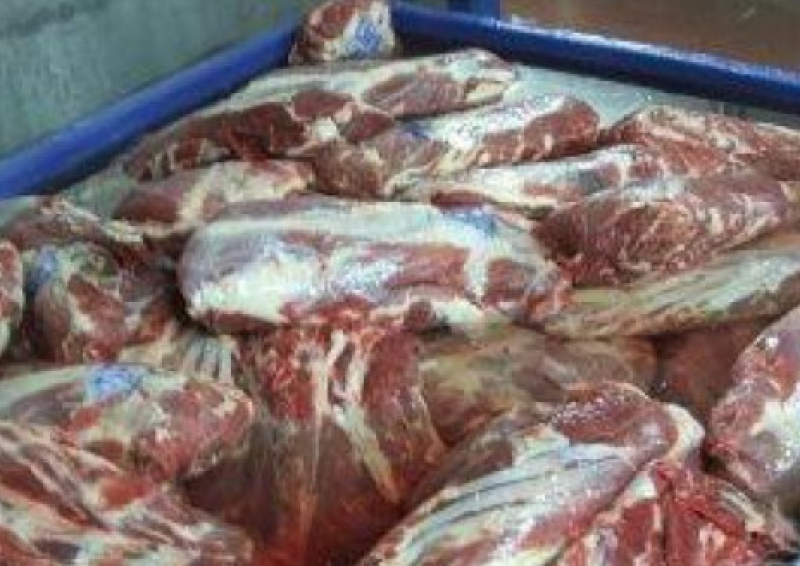 Откриха над 6 тона месо с изтекъл срок на годност в Плевен