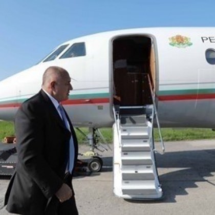 Правителственият Фалкон пак се издъни! Този път автопилотът отказа...