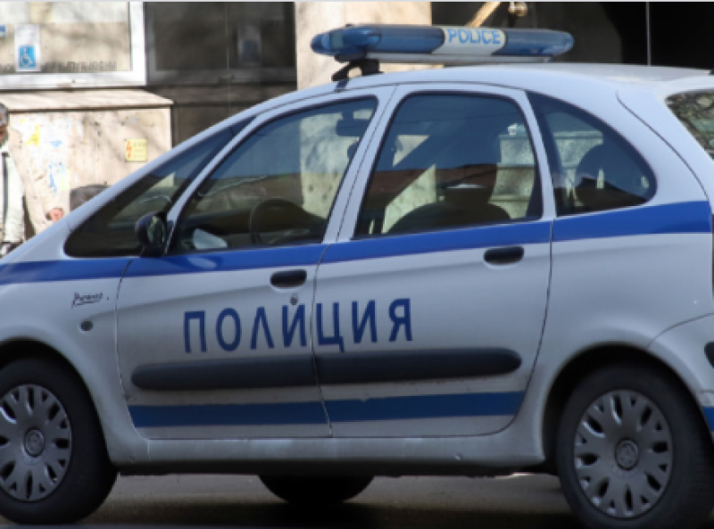 Задържаха двама за кражба на телевизор, електрожен и електромотор