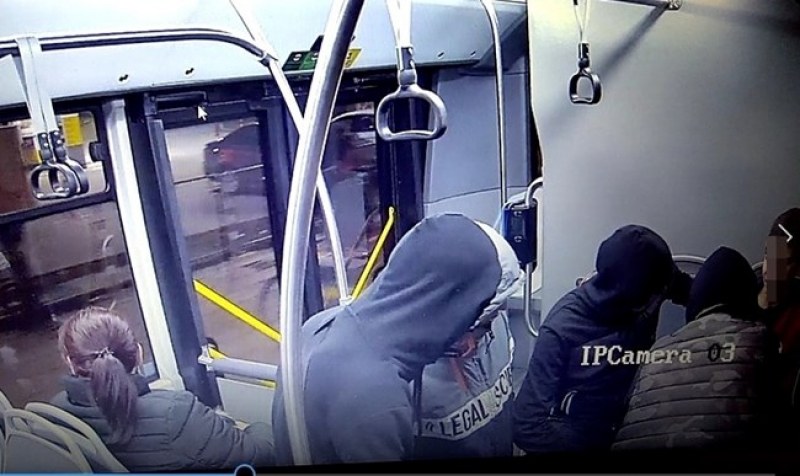 Показаха кадри от нападението над 14-годишното момче с екип на ЦСКА