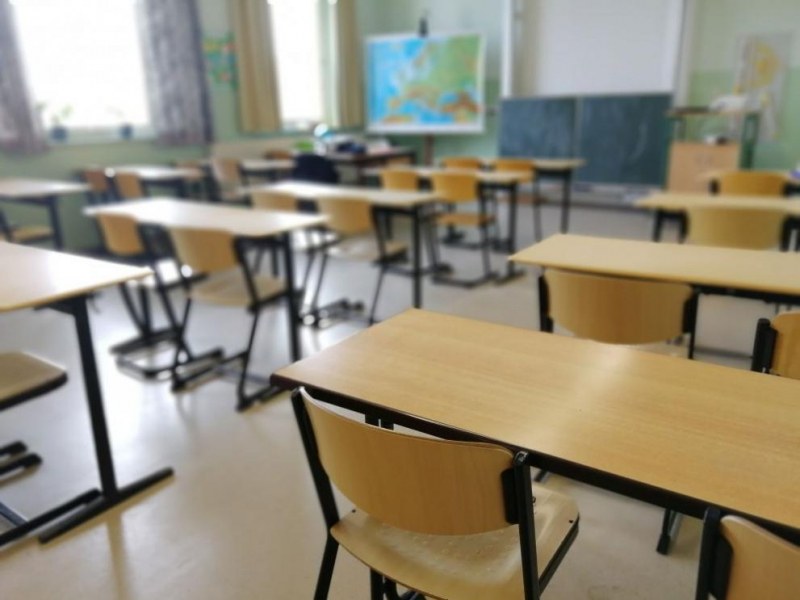 Българските училища на о. Крит затварят за две седмици заради коронавируса