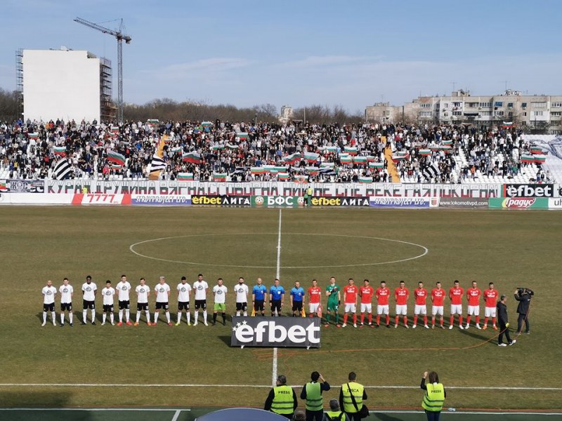 Локомотив е на полуфинал за Купата!