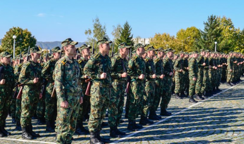 Рязко скача възрастовата граница за набиране на военни