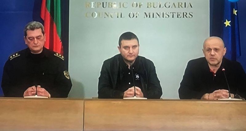 НА ЖИВО: Властта представя социално-икономически мерки срещу коронавируса