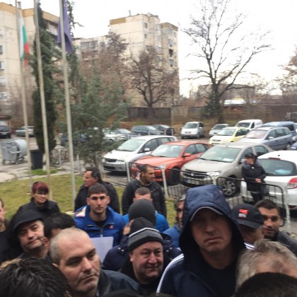 Пазарджиклии пак окупираха КАТ! Безотговорност или глупост е това?