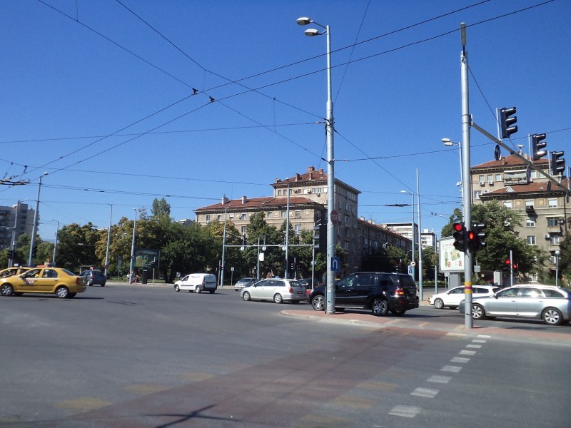 Отлага се преасфалтирането на ключов пловдивски булевард
