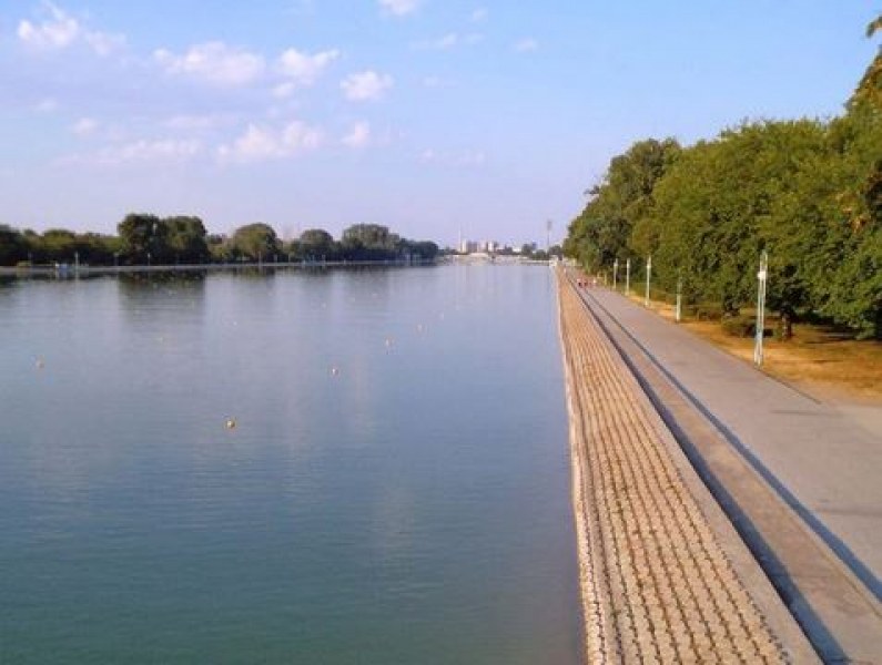 Затвориха Гребната база в Пловдив