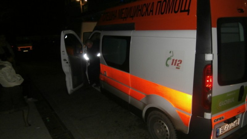 Дете е в кома, падна от висок етаж