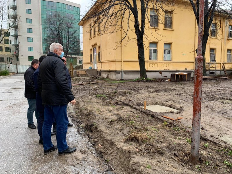 Започна строежът на лаборатория в Пловдив, вдигат я за две седмици