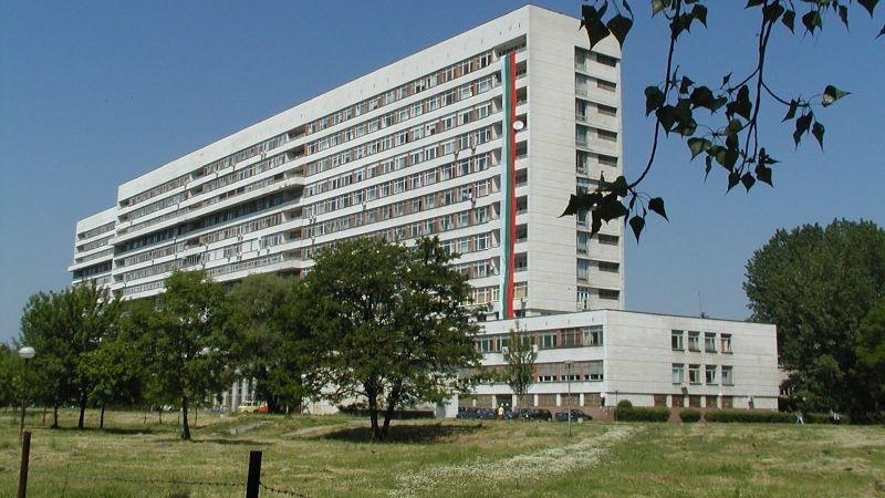 Главната сестра на родилно отделение в Пловдив е заразената с коронавирус