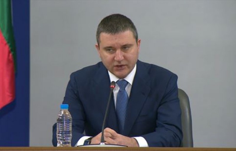 Горанов: Икономиката може да се възстановява до следващата година