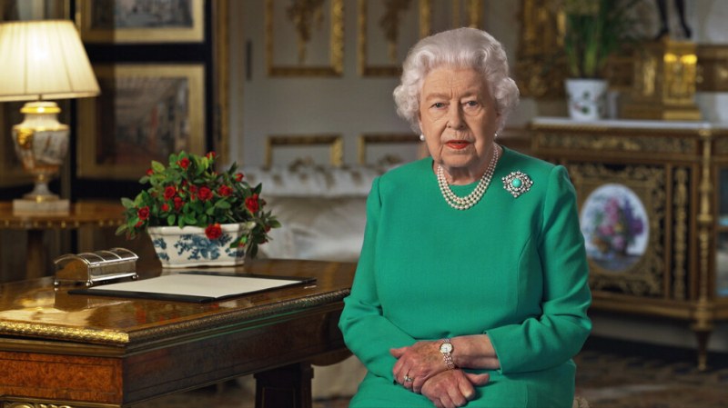 В извънредна и рядка реч: Кралица Елизабет направи аналог с Втората световна война
