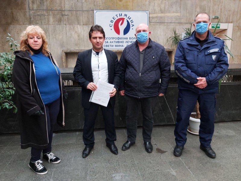 Криза за лекари в новото отделение за COVID-19 в Пловдив! Първи СНИМКИ отвътре